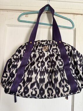 Lululemon Athletica Effortless 
Bag